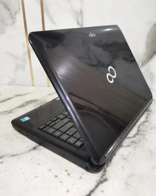 Fujitsu Lifebook LH530 Core i5 Ram 8GB 3