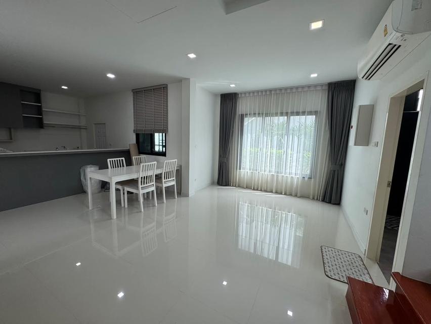 บ้านเดี่ยว2ชั้นอิฐแดงทั้งหลัง3ห้องนอน3ห้องน้ำ ต่อเติมครัวกว้างมาก บริเวณข้างบ้านขุดสระได้พื้นที่เยอะ 5