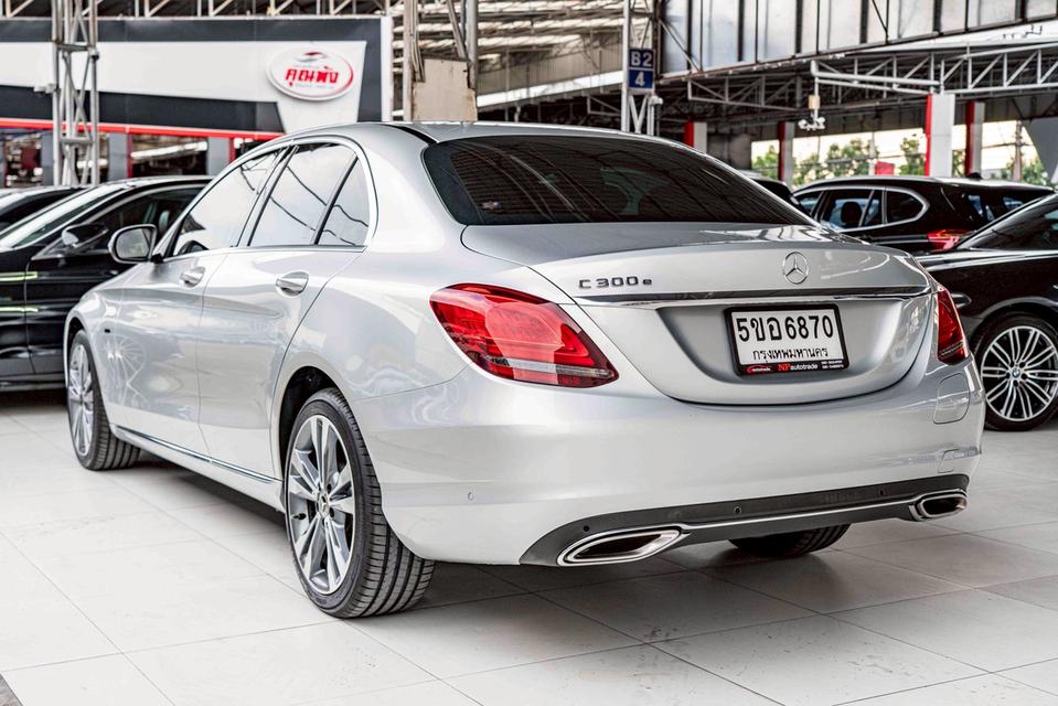 รหัสรถ NP6870 รุ่นรถ : BENZ C300e AVANTGARDEปีรถ : 2019 10