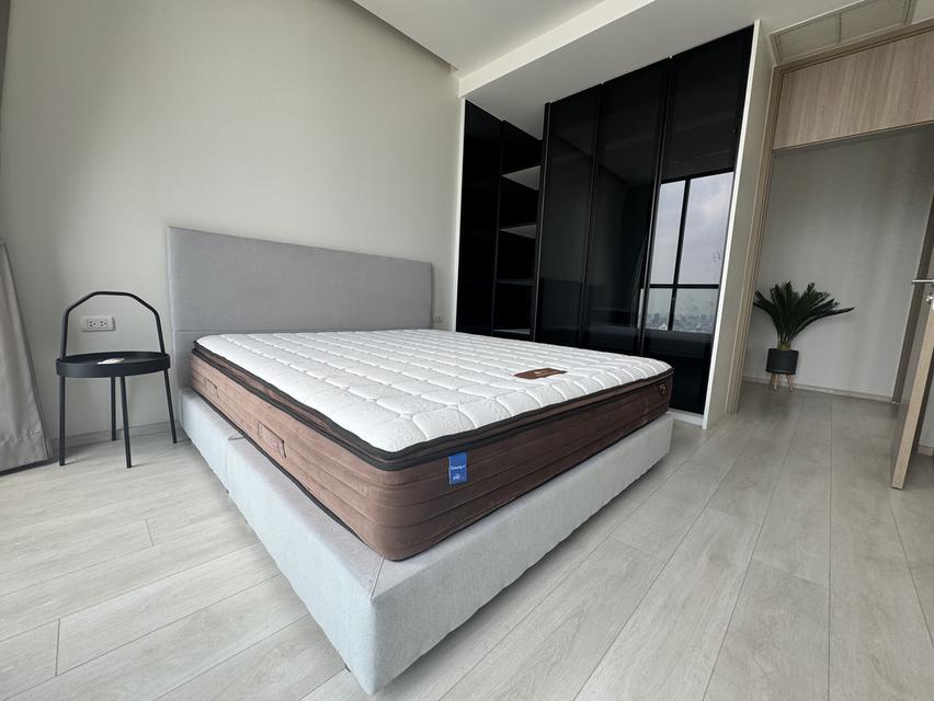 Ploenchit 2 Bedroom Sky Residence Unit 8