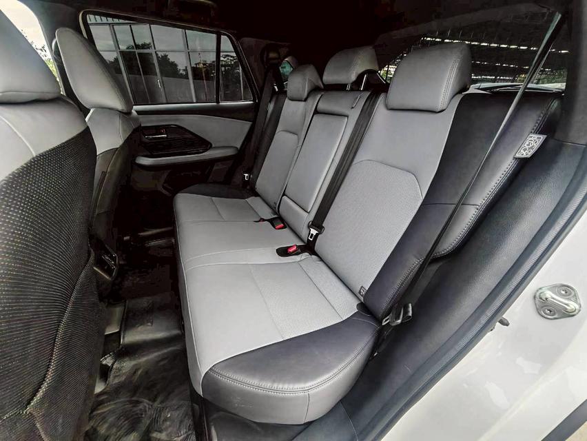 2025 TOYOTA YARIS CROSS HEV PREMIUM 10