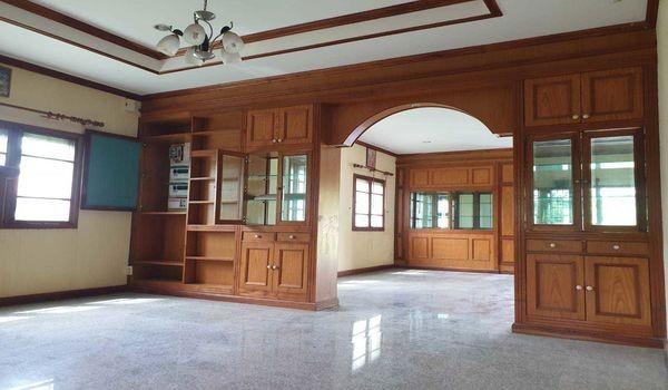 ขายบ้านเดี่ยว 2 ชั้น  3 ห้องนอน 2 ห้องน้ำ  แยกห้องนอนแม่บ้านเพิ่ม 1ห้องนอน 7