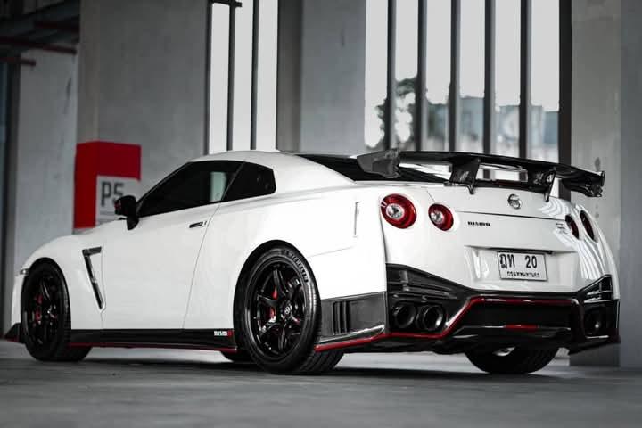 Nissan GT-R พร้อมขายราคาดี 3