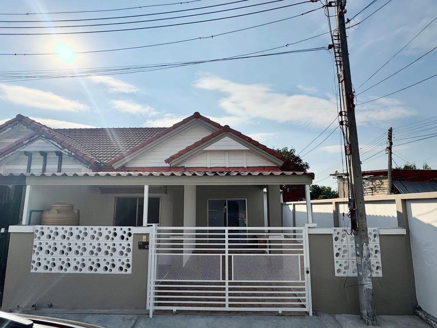 ขายทาวน์เฮ้าส์ หมู่บ้านเจษฎา9 ซ.4 (โทรสอบถามราคา) 1