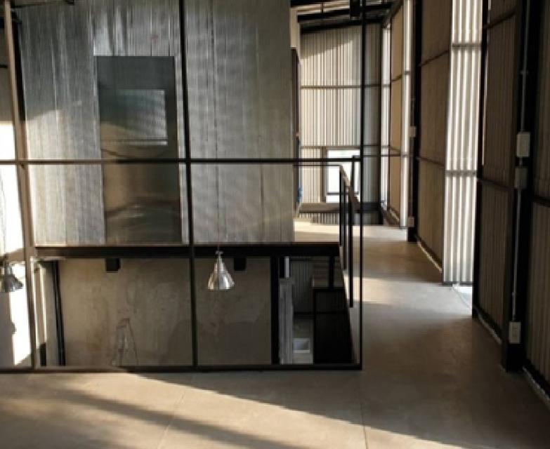 ให้เช่า โกดังขนาดเล็ก พื้นที่ 150 ตารางเมตร / ซอยลาดพร้าว 35 / เหมาะสำหรับเก็บสินค้า หรือ เป็น Studio 10