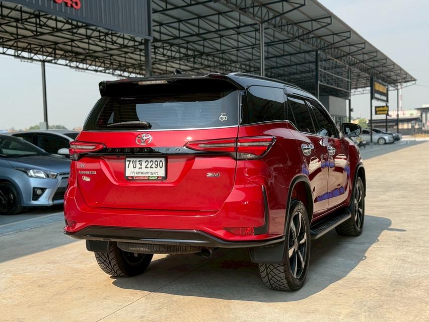 TOYOTA FORTUNER 2.8 Legender 4WD ปี2022รถบ้านแท้ Topสุด พร้อมใช้งาน รูปย่อยที่ 2