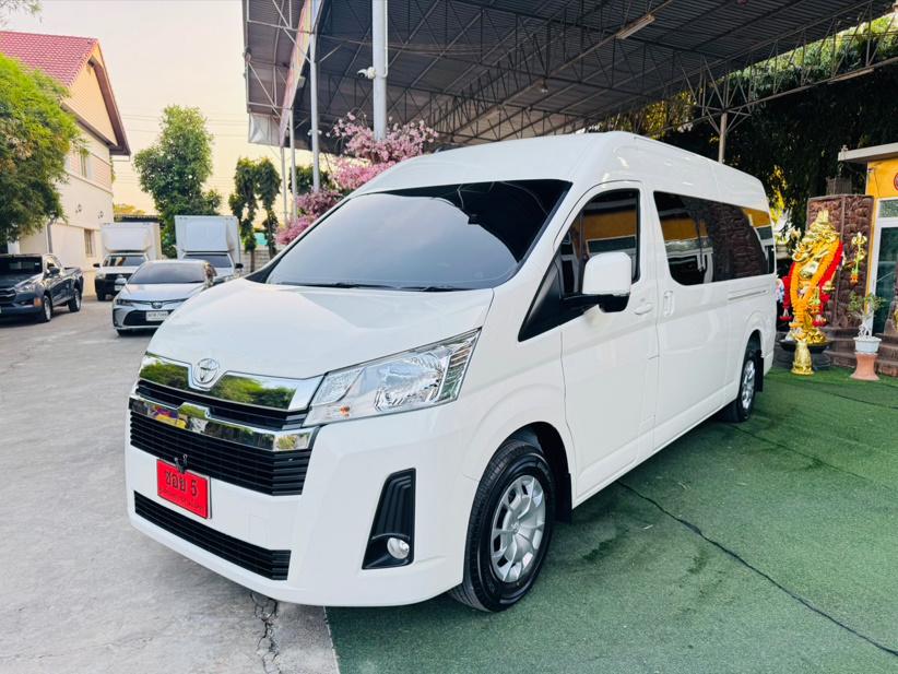 2025 Toyota Commuter 2.8 Van AT 3