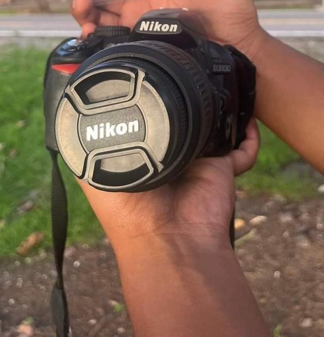 Nikon D3100 /black 3