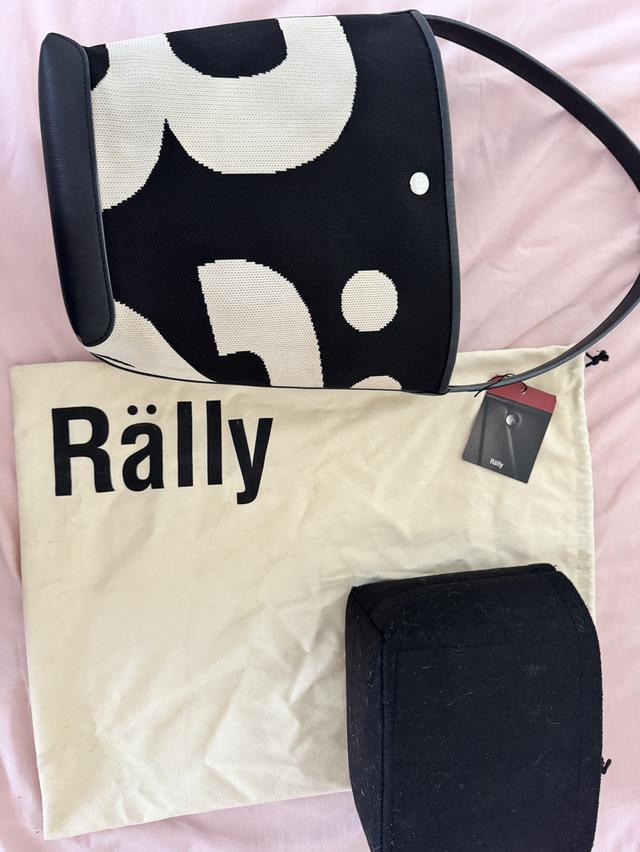 กระเป๋า Rally the bag รุ่นll