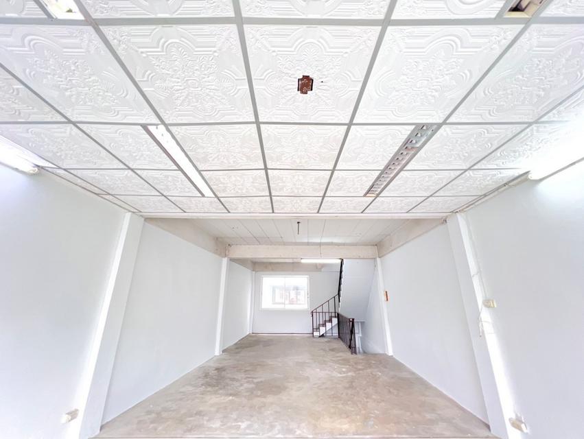 ขายอาคารพาณิชย์ 4.5 ชั้น ซอยสุขสวัสดิ์ 6 (ต้นซอย) เขตจอมทอง กรุงเทพ ใกล้วัดนาคนิมิตร ใกล้ทางด่วน 8