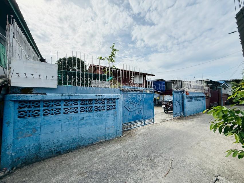 บ้านเดี่ยว บ้านสร้างเอง ซอยกรุงเทพนนท์ 12 แยก 20/1 ถนนกรุงเทพ – นนทบุรี ต.บางเขน อ.เมืองนนทบุรี จ.นนทบุรี 1