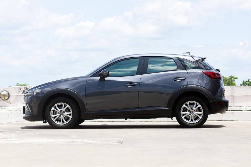 MAZDA CX-3 2.0E ปี 2015 ่รถสวบ ใช้น้อย ดูแลอย่างดี 2