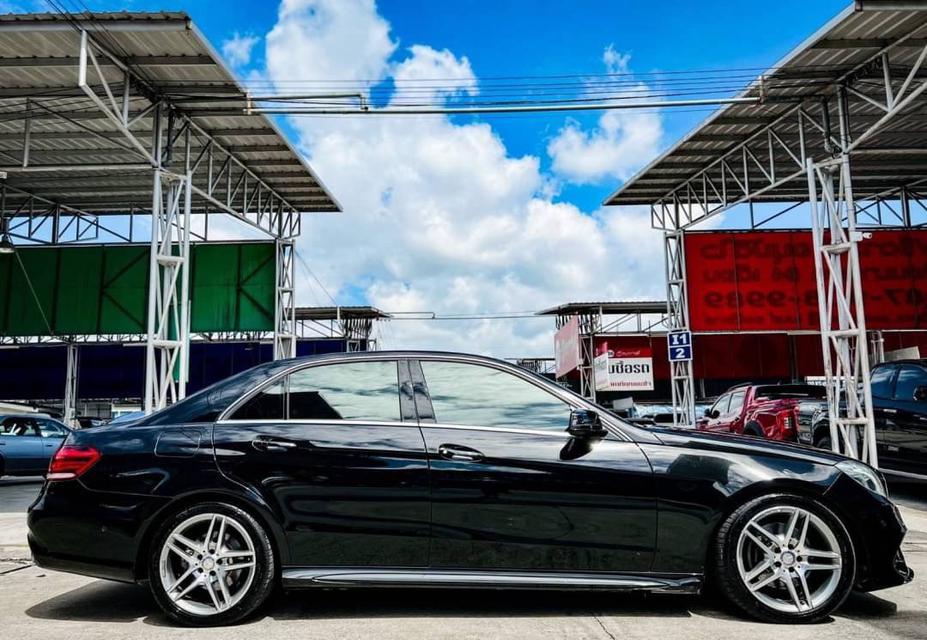 Mercedes Benz E300 bluetec hybrid AMG  Sunroof รุ่น TOP สุดปี2013จด  2014  4