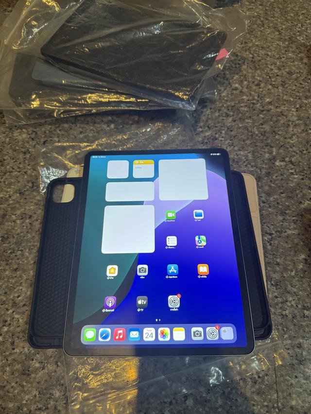 ขายๆๆๆถูกๆๆiPadAir13 M3 สีSpace Gray 128กิ๊กWifi Only คับใช้งานดีทุกๆฟังชั่นสูนTrueทุกๆฟังชั่นรีสโตได้ตลอดไม่มีติดไอคราว Model TH/A ( จอสวยๆขาวจั๊วไม่