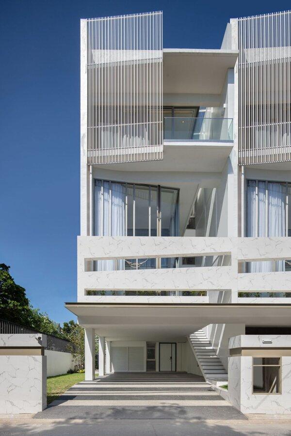 บ้านเดี่ยวหรู 4 ชั้น พร้อมลิฟต์ ย่านรัชดา-ลาดพร้าว ใกล้ MRTลาดพร้าว ส่วนตัวกว่าใคร โครงการ LUXE35  1