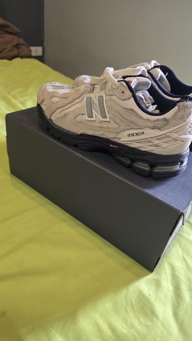 รองเท้า New Balance 1906DB