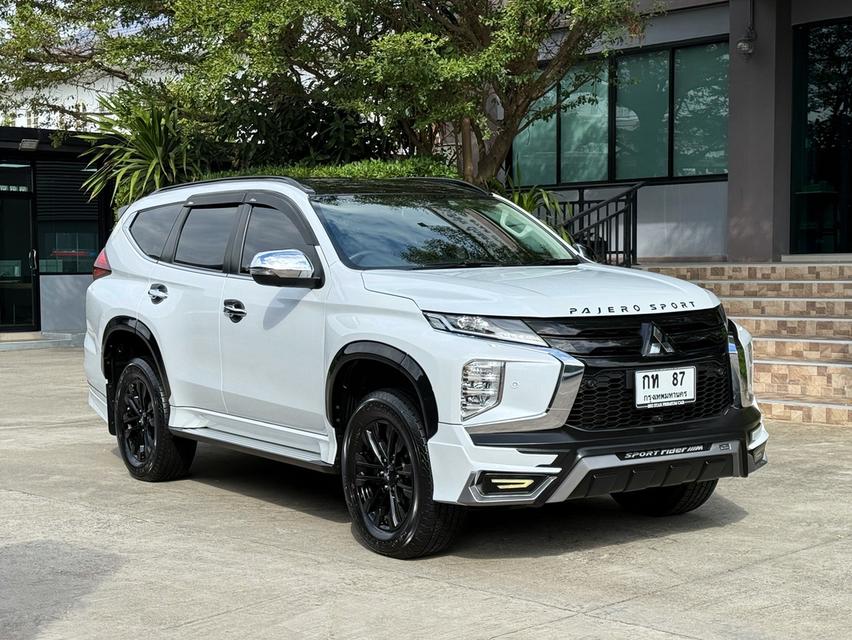 2021 MITSUBISHI PAJERO 2.4 ELITE รุ่น TOP รถมือเดียวออกป้ายแดง รถวิ่งน้อย เข้าศูนย์ทุกระยะ ไม่เคยมีอุบัติเหตุครับ