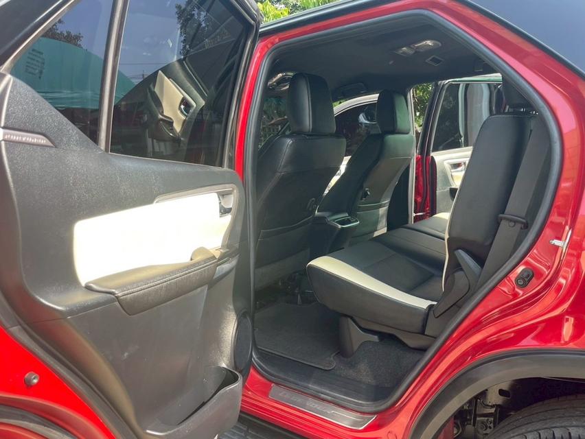 2021 2021 TOYOTA FORTUNER 2.8 LEGENDER BLACK TOP 4WD AT 2021  999,000.-  สอบถาม  0853375537 12