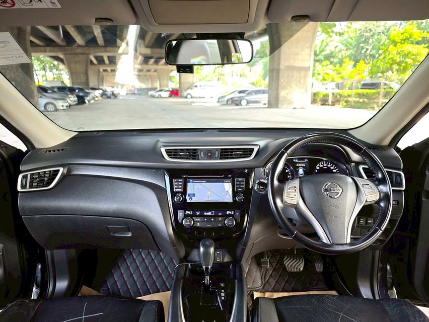 ขายรถ nissan  X-Trail 2.0V 4WD ปี 2015 สีดำ เกียร์ออโต้ 13