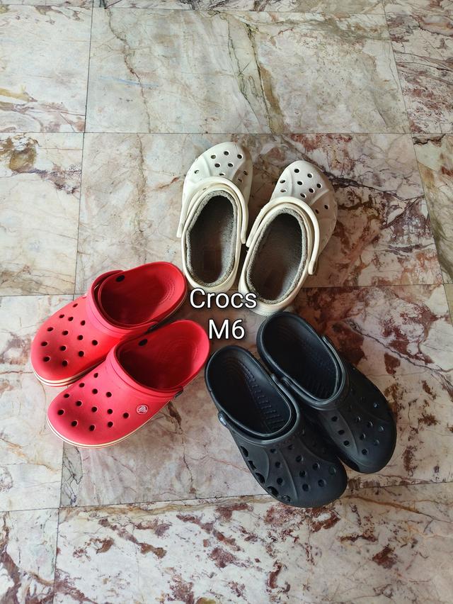 รองเท้า Crocs M6🔥Price 450