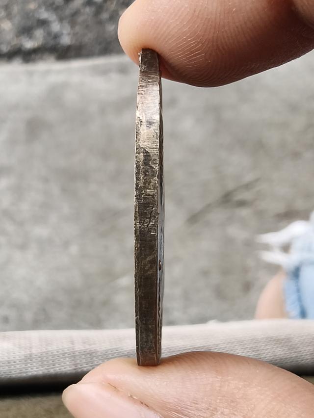 เหรียอาจารย์ฝั้น อาจาโร รุ่นแรก รูปที่ 3