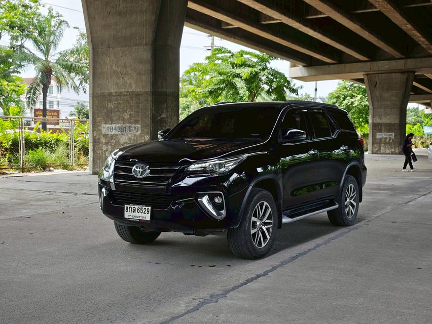 ขายรถ Toyota Fortuner 2.4G ปี 2019 สีดำ เกียร์ออโต้ 3