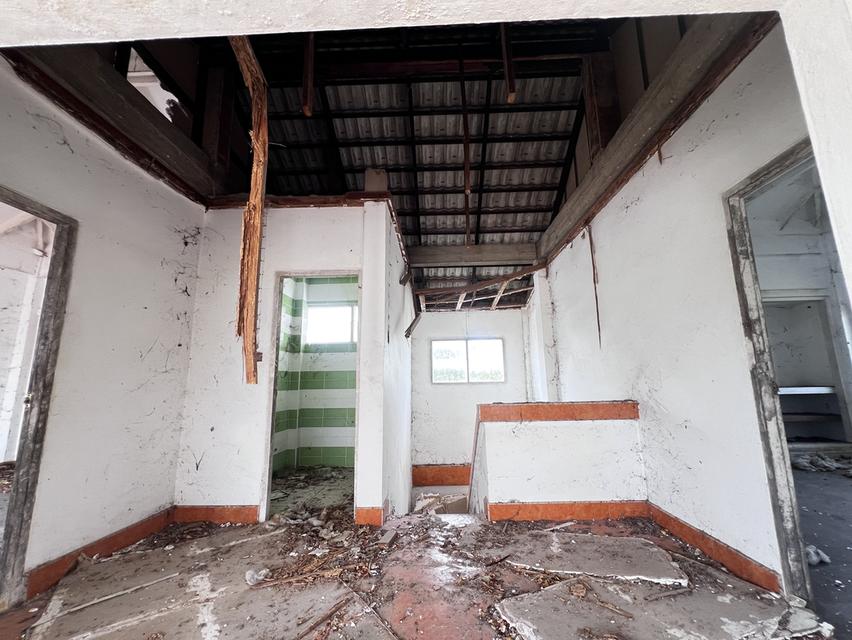 ขายบ้านเก่าพังตามสภาพ 8