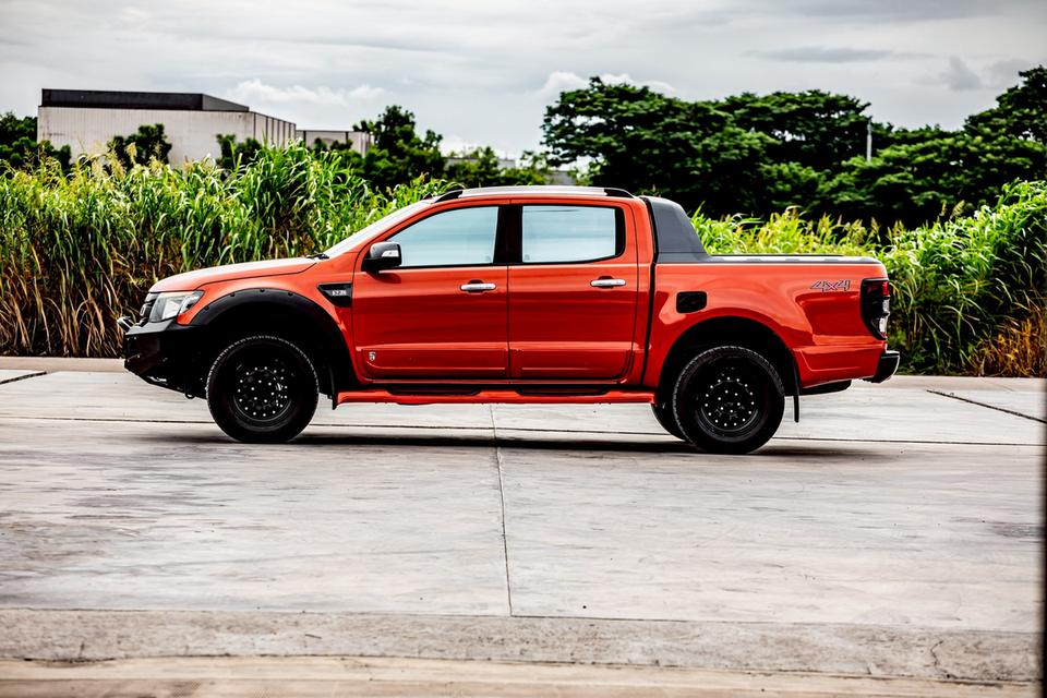 Ford Ranger 3.2 Wildtrak 4x4 Hi-Lander Double Cab เกียร์ AT ปี 2014 สีส้ม แต่งครบสวยๆ 9