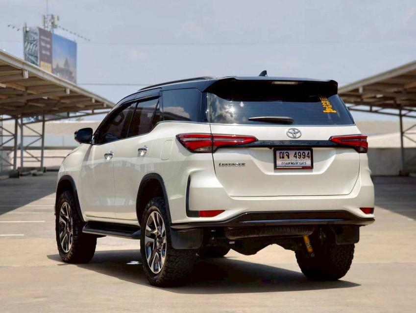 Toyota Fortuner Legender 2.4 2WD 2021 (black top) รถสวย ใช้น้อยมาก ดูแลดี ประวัติชัดเจน 6