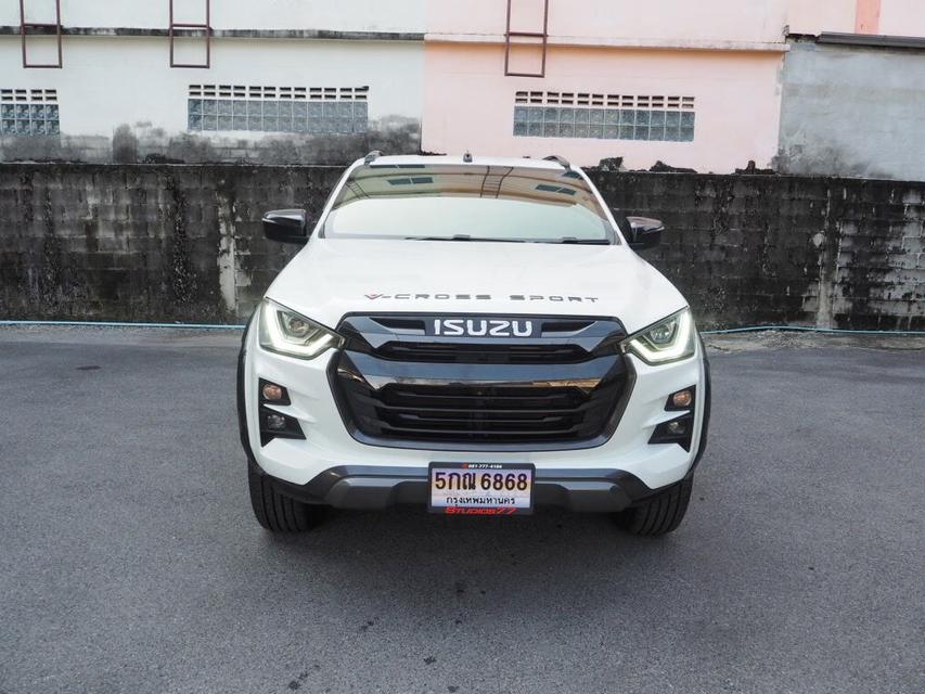 ISUZU D-MAX  V-CROSS CAB-4 3.0 Ddi ZP 4WD M/T ปี 2022 3