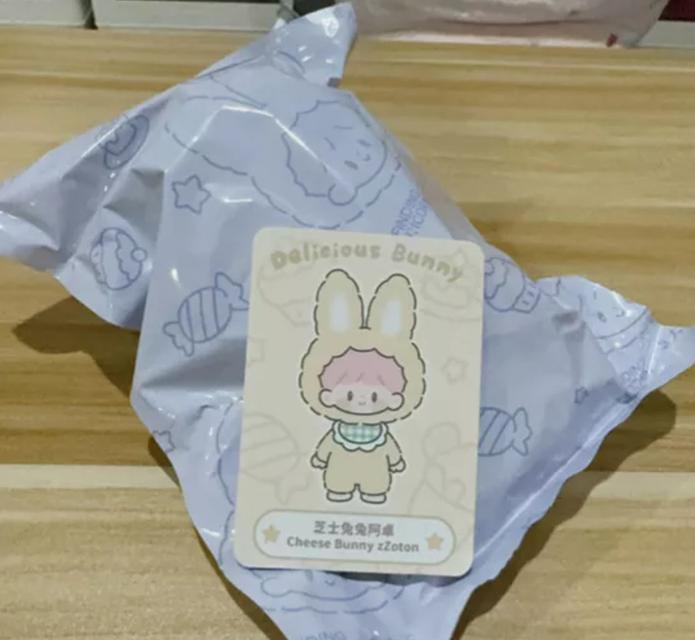 พวงกุญแจ Art Toy Delicious Bunny 3