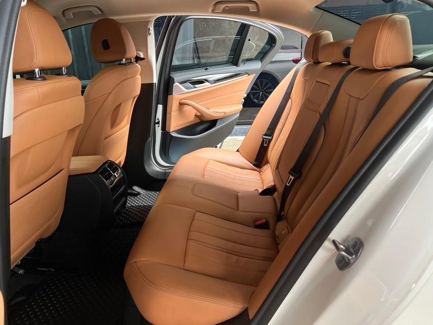 BMW 530e 2.0 G30 Elite Sedan 9