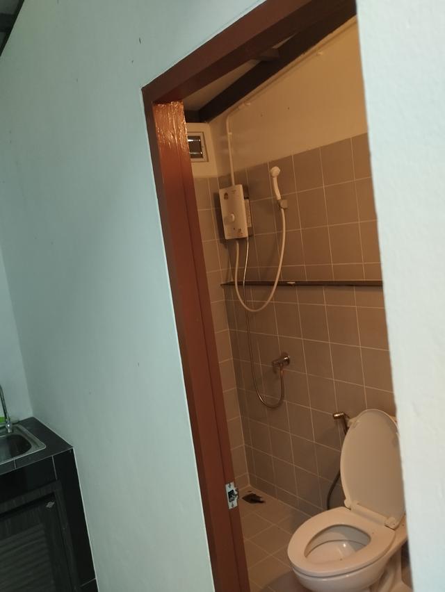 ขายอาคารพาณิชย์ 3 ชั้น มีดาดฟ้า หนองจอก สังฆสันติสุข 32 กทม 20 ตรว 10