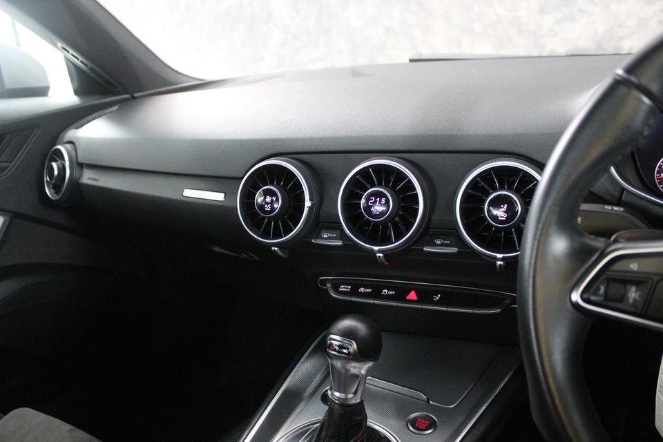 รหัสรถ JRS7996 🏎️ Audi TT ปี 2018 20