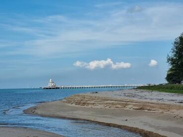 ขายที่ดินติดถนนเลียบชายหาดแม่รำพึง