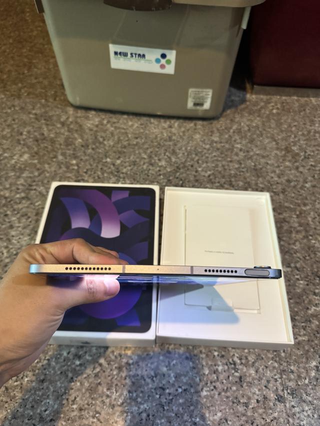 ขายiPadAir5M1สีใหม่Purple256กิ๊กWifi Celluerใส่ซิมได้มีกล่องไร้รอยตกใช้งานดีถูกๆๆ