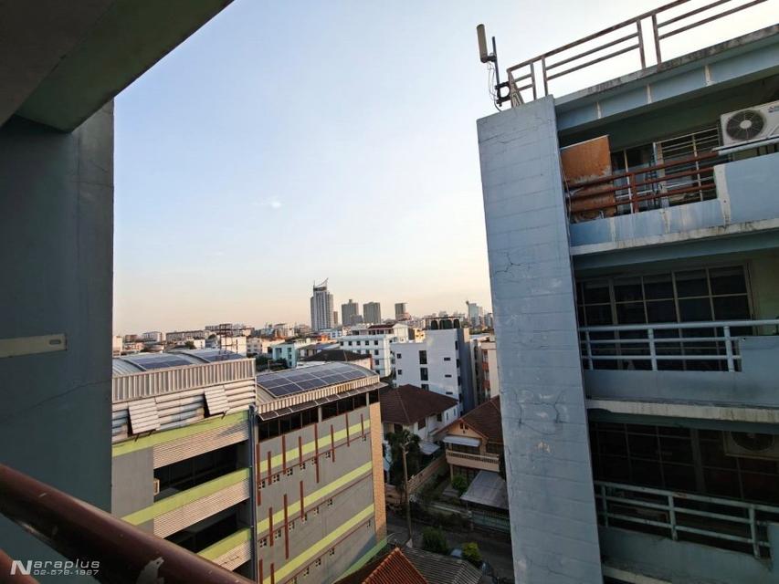 69090528 : ขายห้องชุดพักอาศัย แบบ 1 ห้องนอน พื้นที่ขนาด 38.35 ตารางเมตร โครงการ ลิฟวิ่ง เพลสลาดพร้าว 138  อาคาร 1  ชั้น. 8 คลองจั่น บางกะปิ กรุงเทพฯ 11