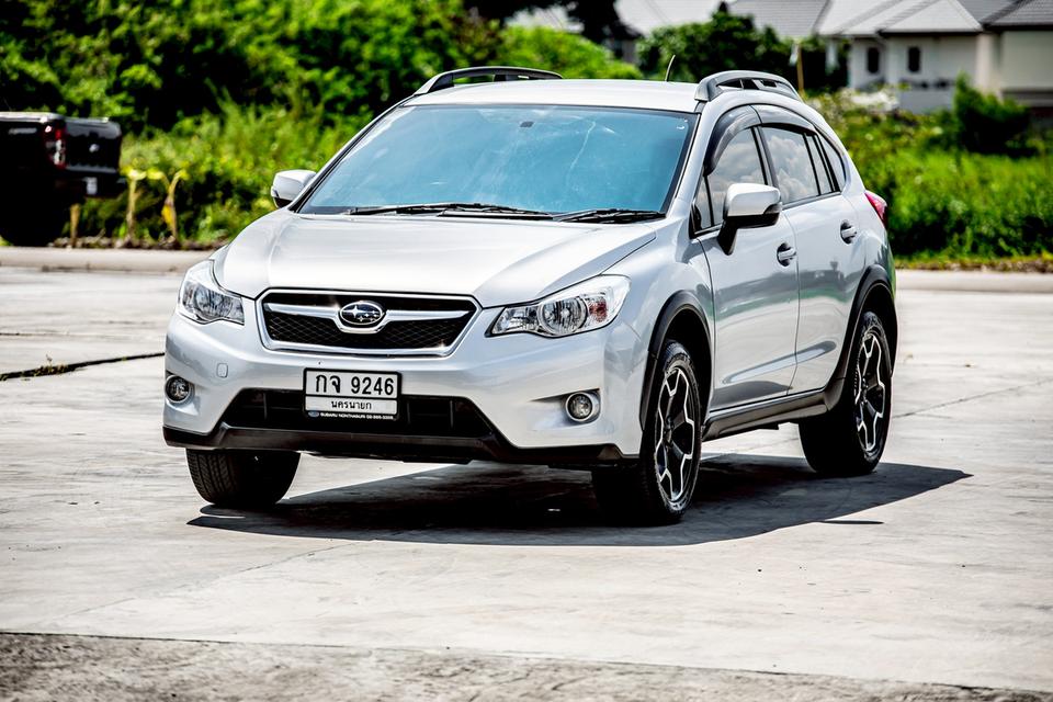 Subaru Xv 2.0 AWD สีเทา ปี 2013 