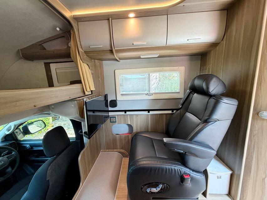 2023 FORD BETA MOTORHOME รถมือเดียวออกป้ายแดง รถวิ่งน้อยเพียง 9,000 กม รถไม่เคยมีอุบัติเหตุครับ รูปที่ 11