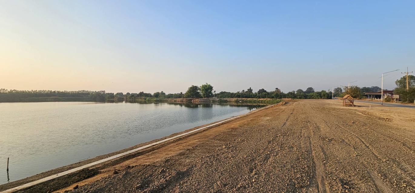 ขายที่ดินติดบึงน้ำใหญ่ บรรยากาศดีเหมือนอยู่ทะเล ใกล้กรุงเทพแค่ 1 ชม 3