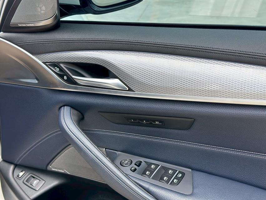 รถบ้านมือเดียว​ BMW 530e M Sport G30 ปี2020 สีขาว  7