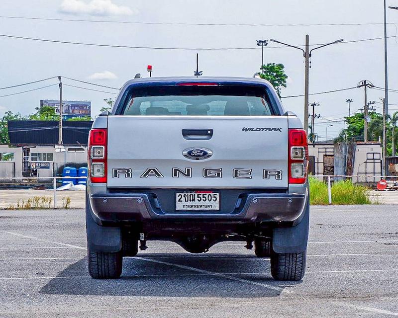 FORD RANGER Double cab Wildtrak 2.0L Bi-Turbo 4x2 10AT สีเทา ปี 2020 6