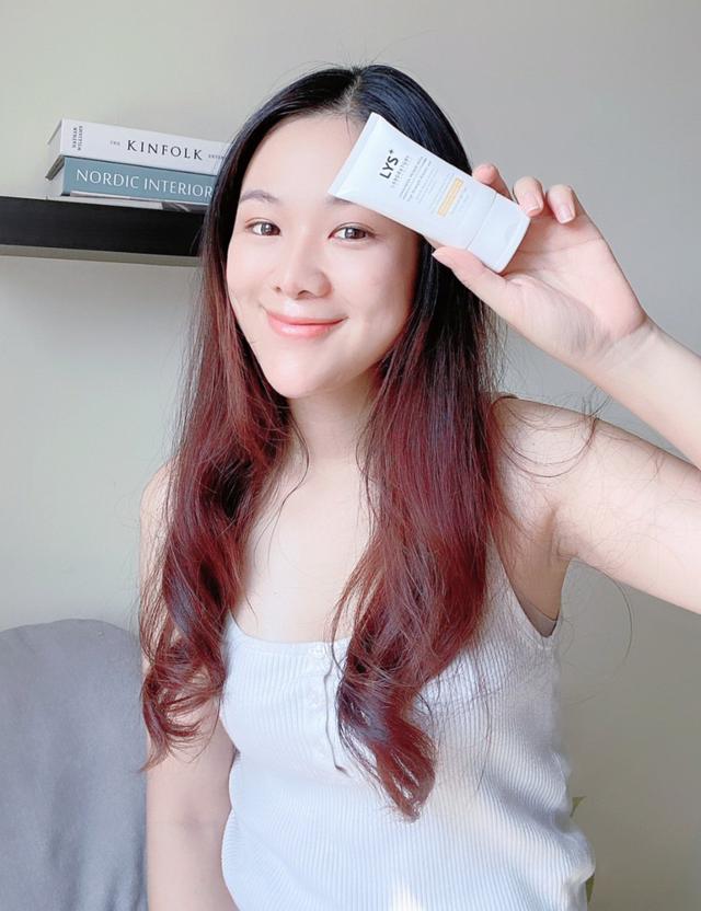 ครีมกันแดดสำหรับคนเป็นสิว ผิวแพ้ง่าย LYS Sunscreen Primer SPF35 แบรนด์ lysofficialstore    1