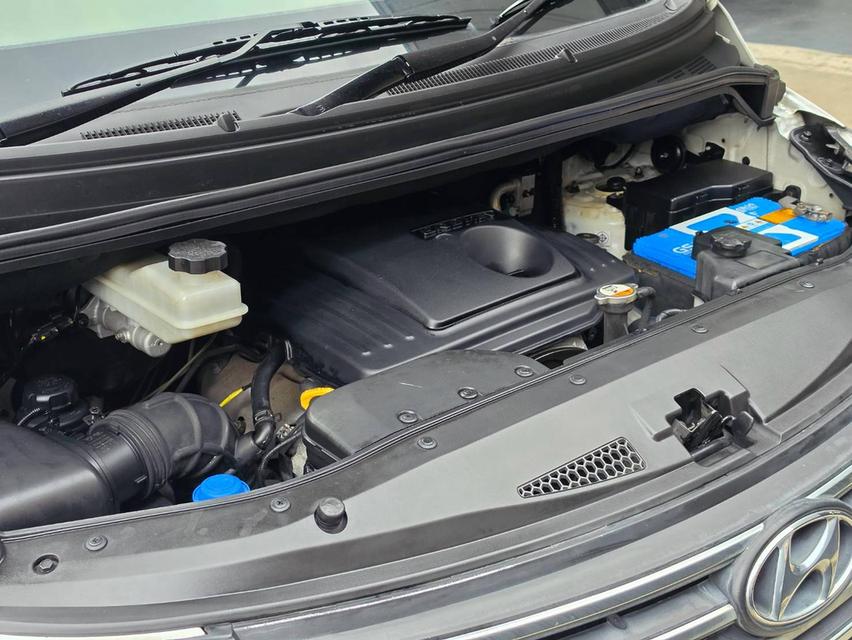 Hyundai H1 Grand Starex Premium 2012 รถมือเดียวป้ายแดง สภาพสมบูรณ์ ดูแลมาอย่างดี เซอร์วิสให้เรียบร้อย ยางใหม่ 2026 / แบตใหม่ 2026 รูปที่ 6