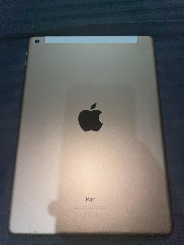 iPad gen 6 32 GB WiFi/ซิม