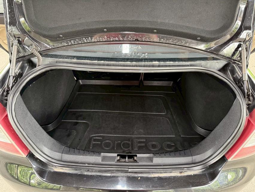 Ford Focus 1.8 Finesse Sedan AT ปี 2011 14