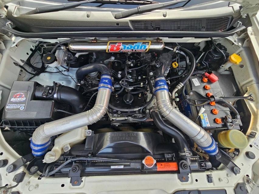 ISUZU 8
