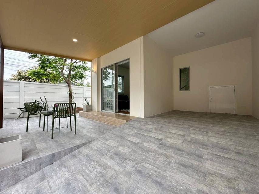 หมู่บ้านพฤกษา 92 ถนนลำลูกกา ต.ลาดสวาย อ.ลำลูกกา จ.ปทุมธานี 3