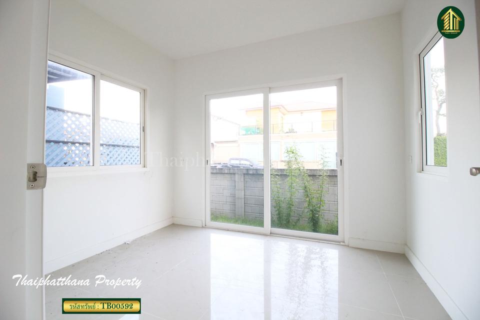 โกลเด้น นีโอ บางนา-กิ่งแก้ว 4