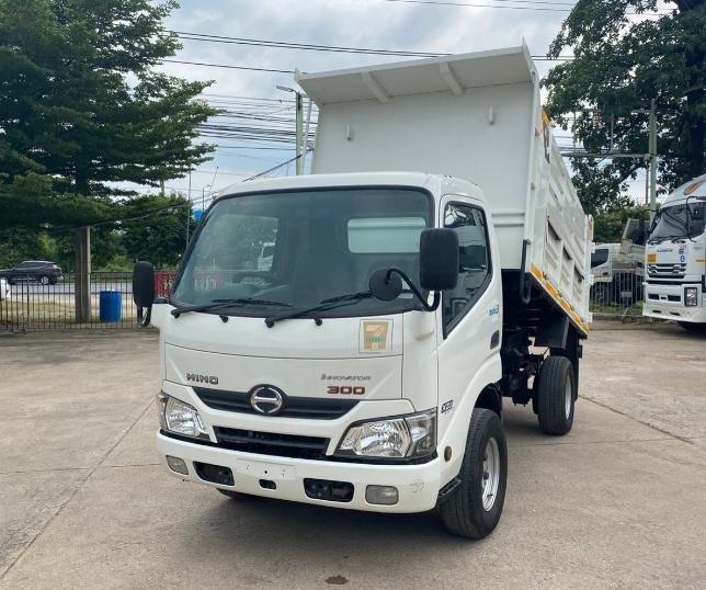 HINO XZU 136 HP ปี 62 4 ล้อดั้ม 3 คิว  2